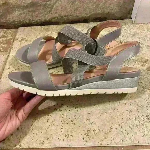 NWOT Dream Pairs Wedges - Picture 3 of 5